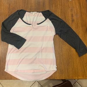 Victoria’s Secret 3/4 sleeve T-shirt